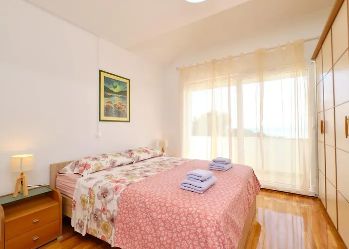 Ksenija 4 Apartment *