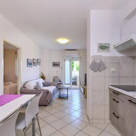 Ksenija 4 Appartement *
